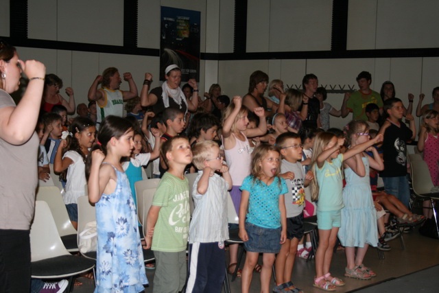 gal/2009/2009 Bildungszentrum Gelsenkirchen - aktiver Ferienstart 02.07/2009 Saitentwist Bildungszen Gelsenk aktiver Ferienstart 02.07. 034.jpg